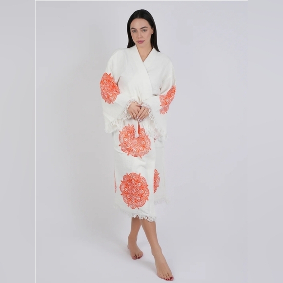 The Jen - 100% Turkish cotton - white with orange design - Picture 3 of 3